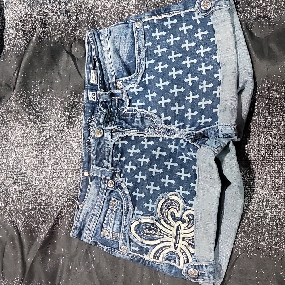 Women shorts